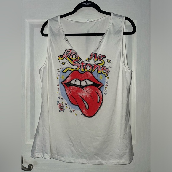Source Unknown Tops - Rolling Stones White Tank Top NWT XL